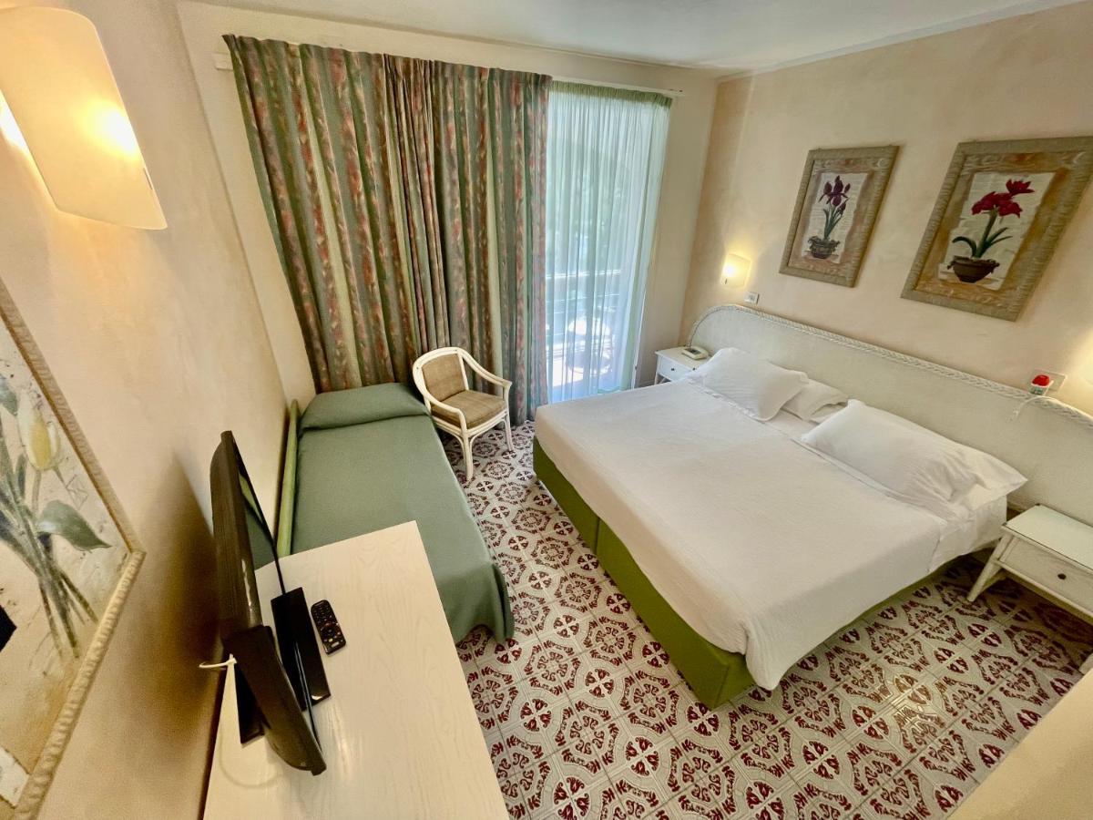 Hotel Meridiana Marina di Campo Szoba fotó