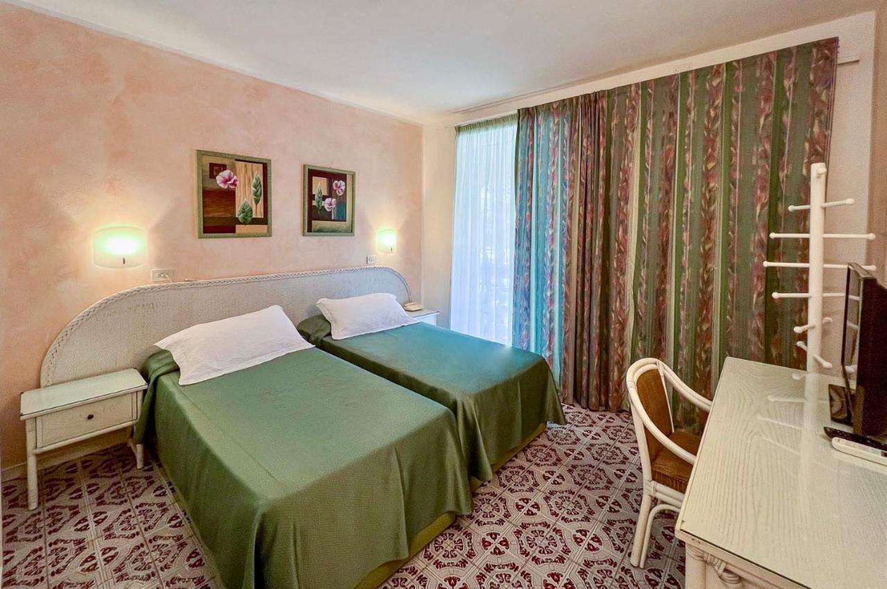 Hotel Meridiana Marina di Campo Kültér fotó