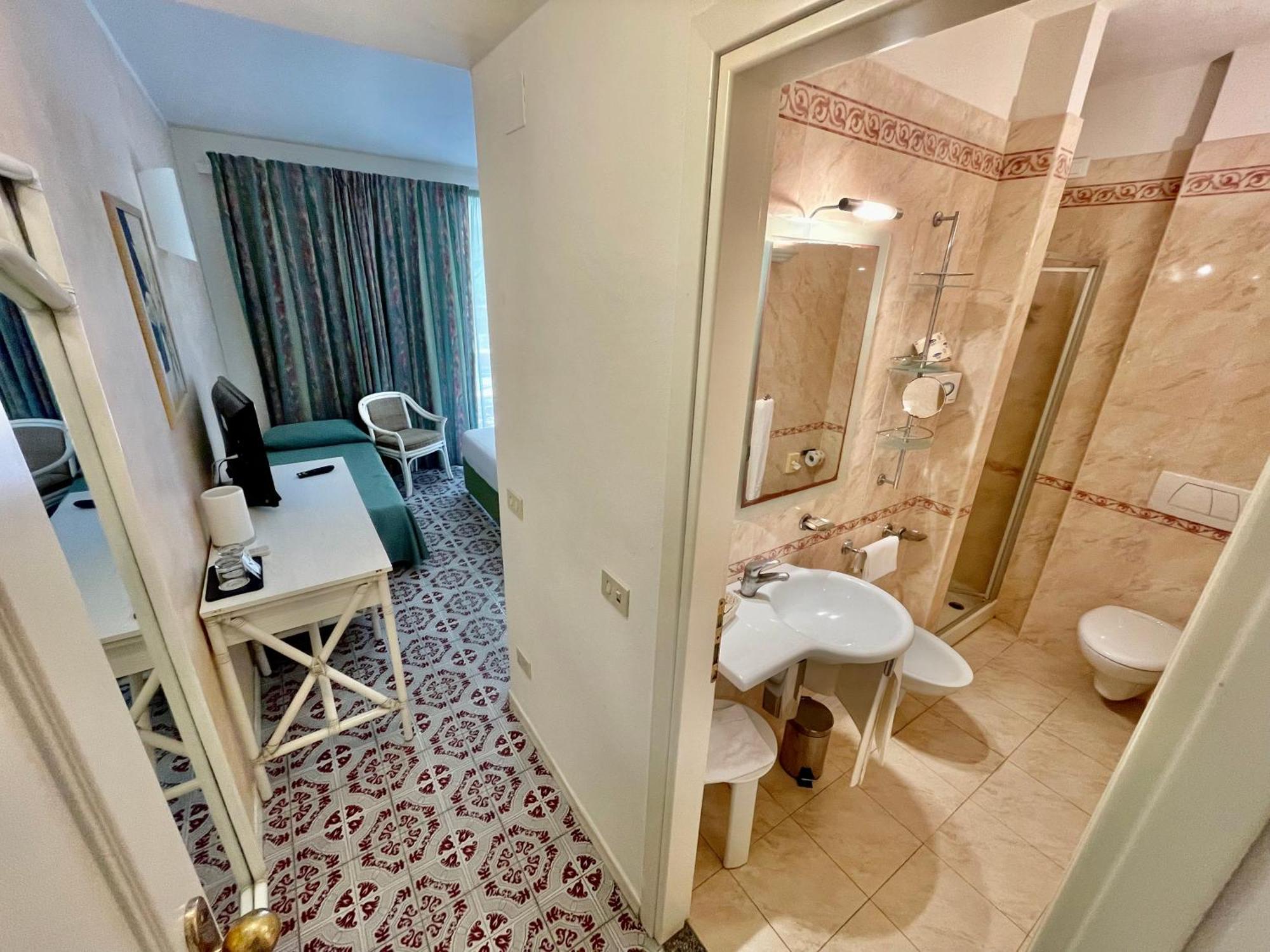 Hotel Meridiana Marina di Campo Szoba fotó